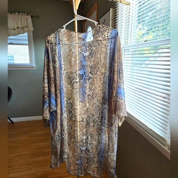 Unbranded Animal print Kimono sz Medium - Picture 1 of 3